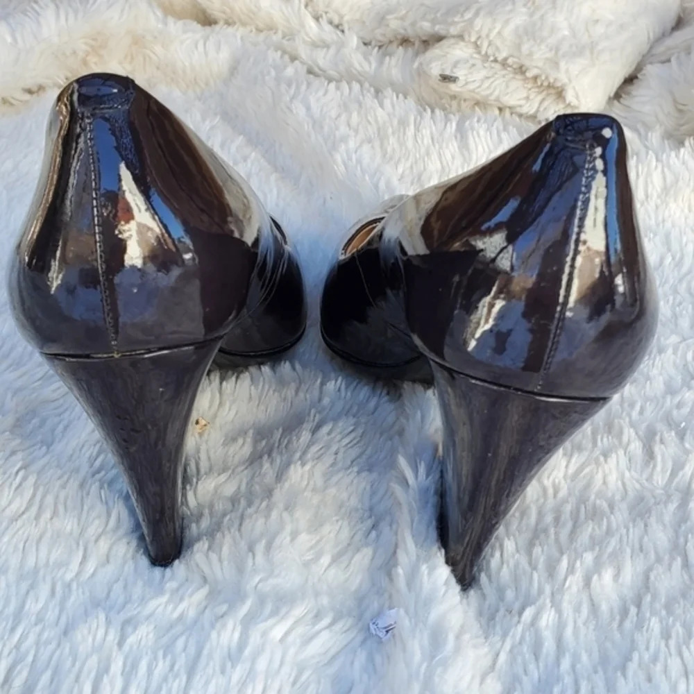 Pour la Victoire charcoal angled heel pumps 8.5 - Picture 8 of 12
